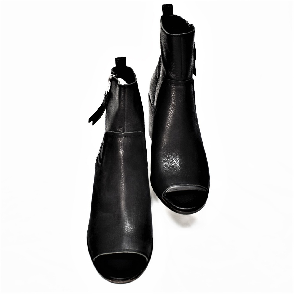 NEW Lucky Brand Kamren 8.5 38.5 Ankle Boots Black